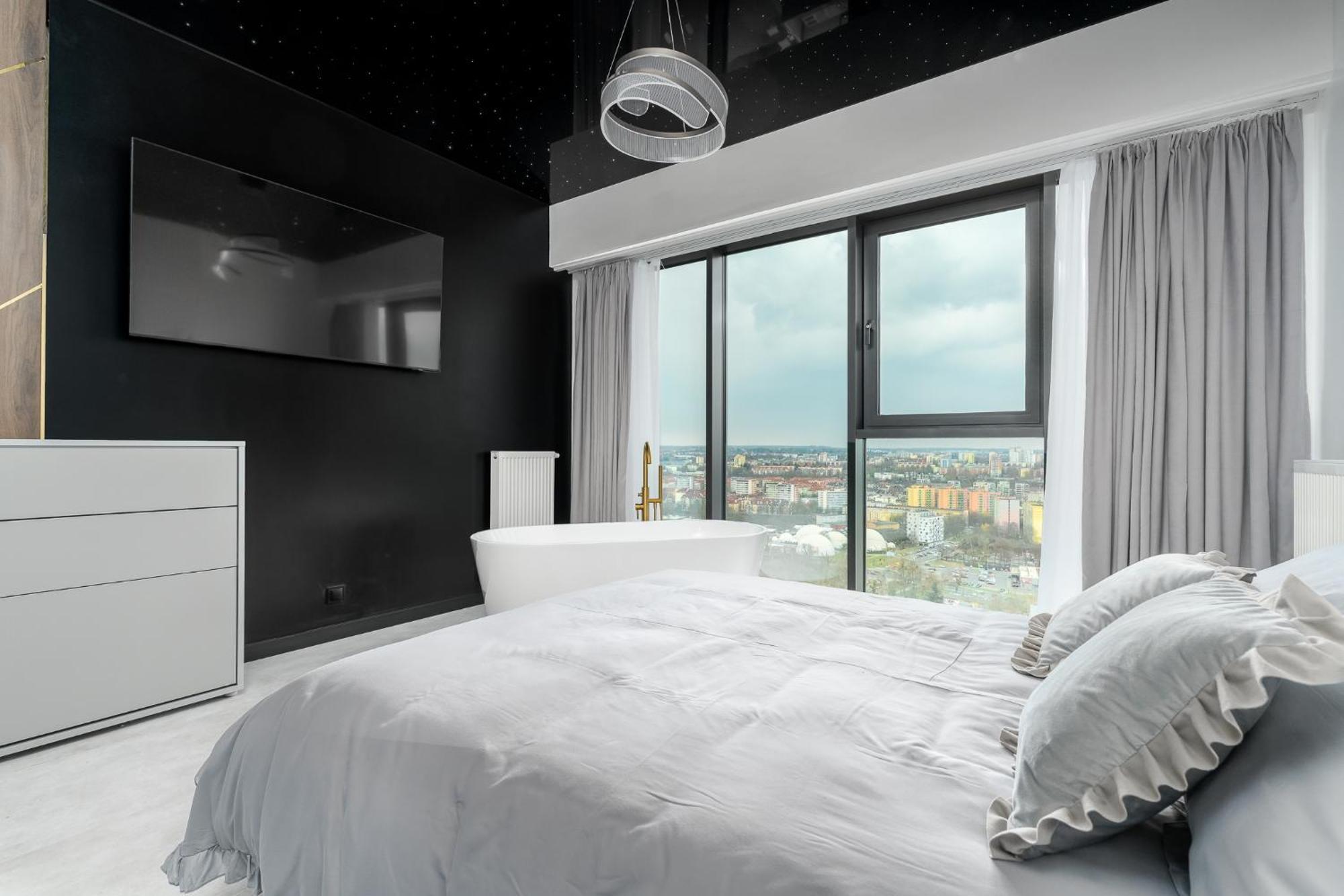 Apartment Hanza Tower Sky Lux 17th Floor *